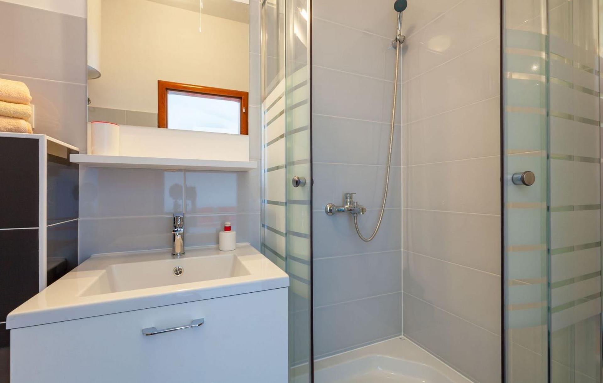 Apartments Ana - Free Parking Stanici 외부 사진