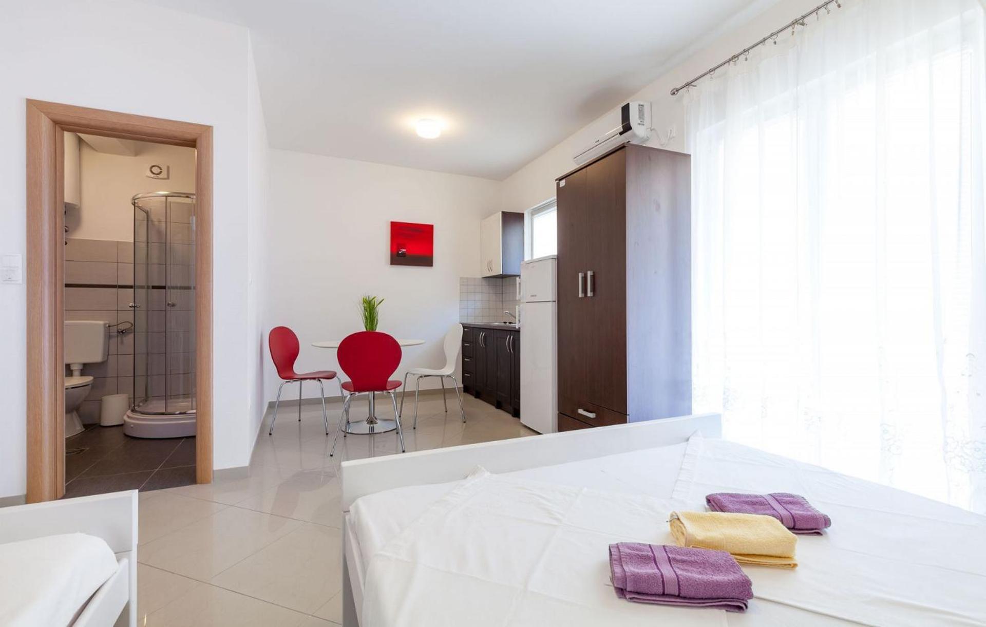 Apartments Ana - Free Parking Stanici 외부 사진